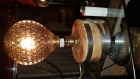 Lampe artisanal en bois 