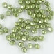 F165 *** 30 perles verre de bohême à facettes 6mm nacré vert