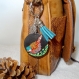 Porte clé rond 4cm + attache, décor oiseau mésange