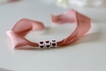 Bracelet porte bonheur personnalisable ruban de soie