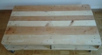 Grande table basse en bois de palettes recyclées