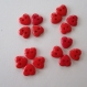 10 boutons plastique plats en forme de cœur rouge - 11.5 mm