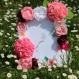 Cadre photo fleuri décoré avec des fleurs faites main en papier
