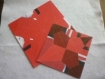 Kit origami pour crée un père-noël et une scène pré-montée en fond. 