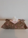 Housse de boite à mouchoir en tissu marron et rose - fleur et carreaux -
