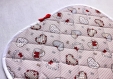 Paire de sets de table en coton matelassé avec coeurs blancs et rouges et ornés d'un petit noeud : 