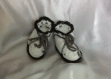 Chaussons bottines (style fleurs africaines)pour bébé ,grande poupée  au crochet  acrylique. semelles  10cm.