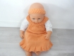 Ensemble robe plissée et bandeau assorti couleur melon 0 - 3 mois tricot main - cadeau naissance
