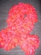 Écharpe en laine filet rouge avec reflet brillant 