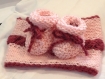 Echarpe snood & chaussons bebe rose et mauve en tricot avec torsade
