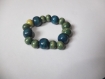 Bracelet perle en bois bleu et vert élastique