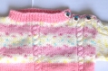 Pull bébé à motifs rose et blanc tricoté main taille 12 mois