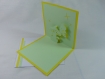 Carte champignon et papillon jaune soleil et vert pâle