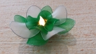 Bougie led avec fleur blanche et verte en voile nylon   réf.121