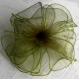 Petite barrette fleur verte en organza , plumes et perles