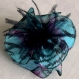 Petite barrette fleur en tissu & plumes et perles 035