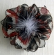 Grande barrette fleur en tissu & plume et perles 037