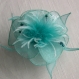 Grande barrette fleur turquoise en organza , plumes et perles