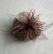 Grande barrette fleur en tissu & plumes et perles 091