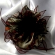 Grande barette fleur en tissu & plumes et perles 118