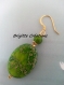 Boucles d'oreilles en pierre gemme agate verte et gold filled,perle ovale de 25 x 18 mm et perle ronde de 6 mm de diamètre,