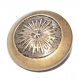 1040r / bouton ancien motif en laiton sur capsule de métal 18mm