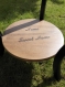 Table en bois vernis mat avec 2 plateaux décorés