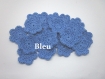 2 fleurs en crochet 3,5 cm coloris bleu 