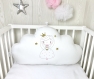 1 coussin nuage 70 cm large brodé avec une princesse pour décoration chambre enfant, blanc uni, or et rose