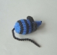 Mimi petite souris en laine bleue rayée noire tricotée main