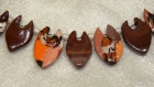 Collier ras de cou de plaques pointes de flèche en argile polymère - collection afrique