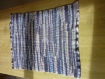Couverture bleu chiné au crochet