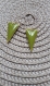 2 x sequins triangle émail couleur vert olive double  face avec base en laiton brut