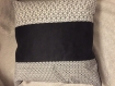 Coussin decoratif moderne fait main, noir blanc à motif, dos uni 40 x 40