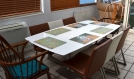 Set de table  noël, plastifié, design original,semi-rigide, plastique, pvc - lavable - décoration de table - illustraion, sapins sous le nuit de noël.