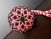 Petite bourse avec mandala (rosace) entièrement tissée en macramé avec du fil en coton