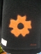 Écharpe en laine bouillie noir fleur orange 