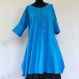 Longue tunique femme en coton bleu uni , col rond et boutons sur le devant 