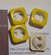 Boutons vintage carrés bords arrondis jaunes & blancs 1,5 cm