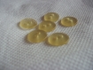 Lot de 6 boutons jaunes 2 trous 12 mm 