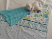 Couverture bébé en tissus douillette et coton aux couleurs printanières 
