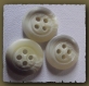8 boutons blanc beige marron * 15 mm 4 trous 1,5 cm brown button mercerie 