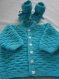 Gilet bleu turquoise 6 mois layette, tricoté à la main 