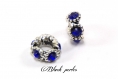 Perle charm style pandora, en métal, avec petites fleurs, et strass bleu roi transparent - m106 