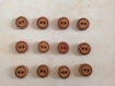 Lot 10 boutons résine couleur bois 11 mm 2 trous 
