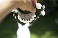 Couronne de fleurs cheveux blanche dentelle perles