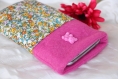 Housse portable rose avec ourson et tissu à fleurs