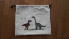 Sac pochon dinosaures, t-rex et brachiosaure. sac de rangement en coton cousu et peint à la main