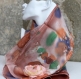 Foulard et pochette en soie naturelle peints à la main multicolore-ourlets roulottés main- modèle 