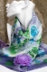 Foulard et pochette en soie naturelle peints à la main aux couleurs dominantes violette et verte-ourlets roulottés main- modèle 